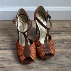 Seychelles heels